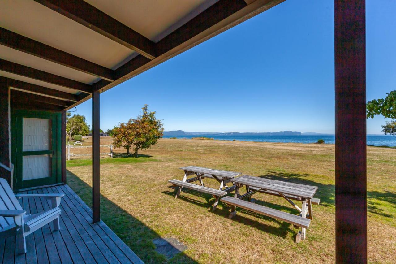 Kuratau Lakeside Lodge - Tauranga Taupo Holiday Home מראה חיצוני תמונה